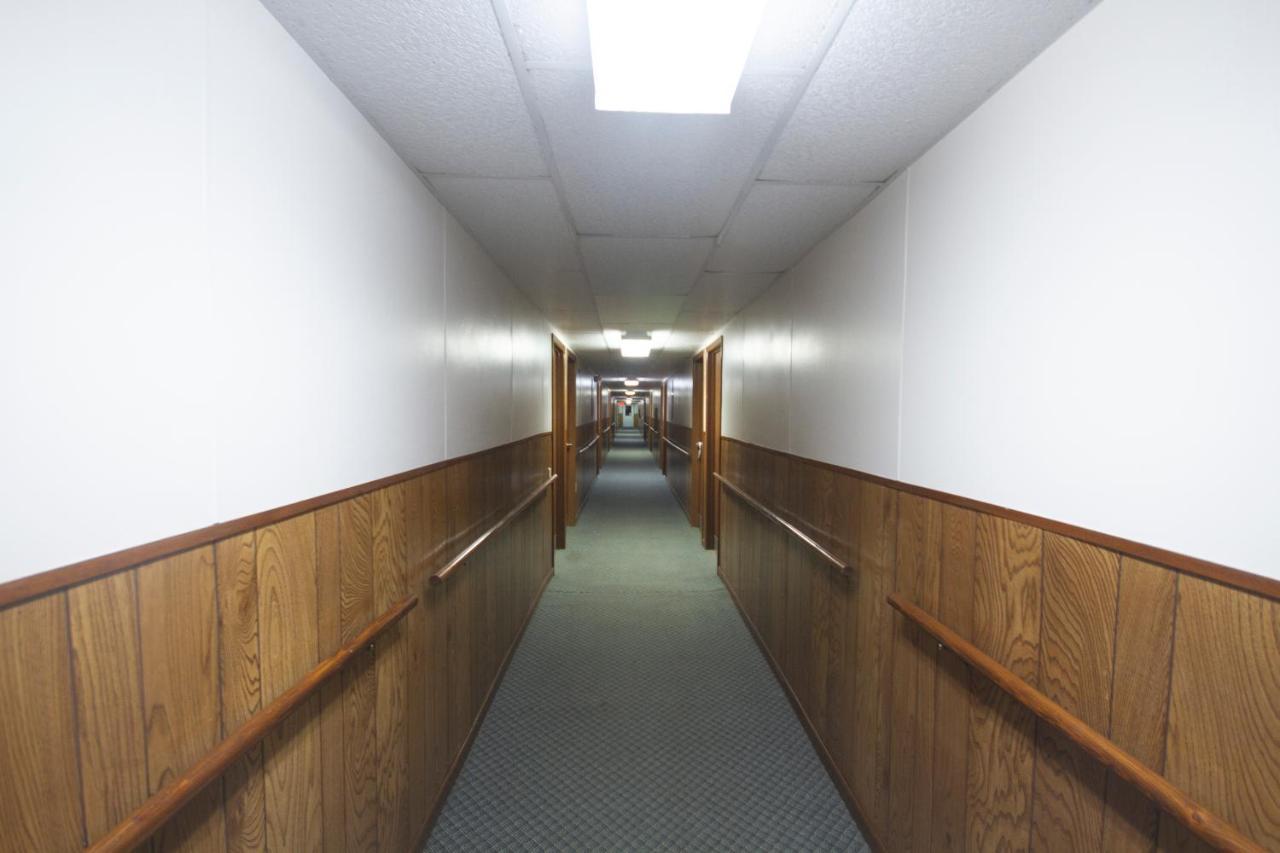 Artos Motel Harvey Exterior photo